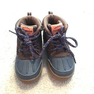 Boys boots